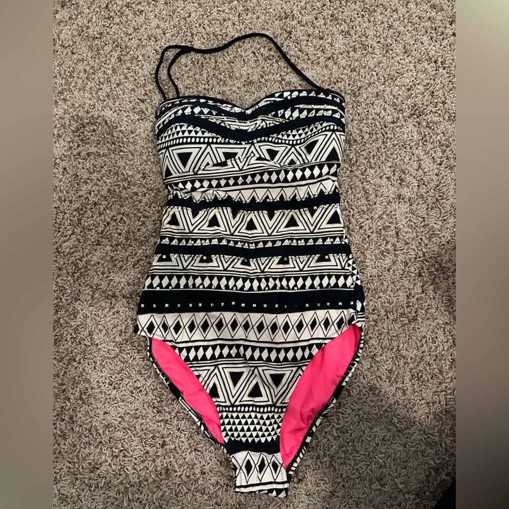 Geometric Black and White Swimsuit with Pink Accents